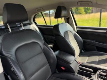 Skoda Superb 2.0 TDI SE DSG Euro 5 (s/s) 5dr