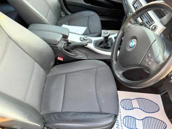 BMW 3 Series 2.0 320d ED EfficientDynamics Euro 5 (s/s) 4dr