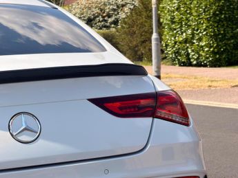 Mercedes-Benz CLA 2.0 CLA35 AMG (Premium) Coupe 7G-DCT 4MATIC Euro 6 (s/s) 4dr