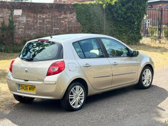 Renault Clio 1.6 VVT Initiale 5dr