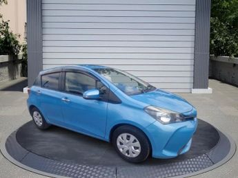 Toyota Yaris 1.33 Dual VVT-i Icon Hatchback 5dr Petrol Multidrive S Euro 5 (9