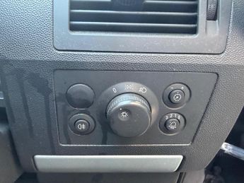 Vauxhall Zafira 1.8 16V Exclusiv Euro 4 5dr