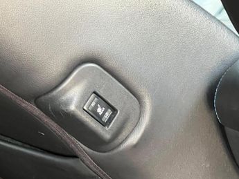 Nissan Leaf 40kWh N-Connecta Auto 5dr
