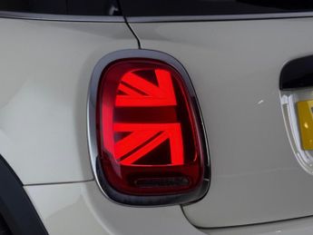 MINI Hatch 1.5 Cooper Sport Steptronic Euro 6 (s/s) 5dr