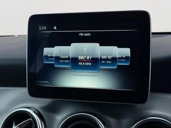 Mercedes-Benz GLA 1.6 GLA200 AMG Line 7G-DCT Euro 6 (s/s) 5dr