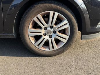 Vauxhall Astra 1.6i 16v Design Sport Hatch 3dr