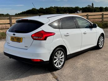 Ford Focus 1.0T EcoBoost Titanium Euro 6 (s/s) 5dr