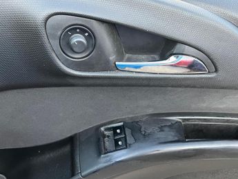 Vauxhall Meriva 1.7 CDTi Exclusiv Auto Euro 5 5dr