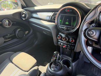 MINI Hatch 2.0 Cooper S Sport Steptronic Euro 6 (s/s) 3dr