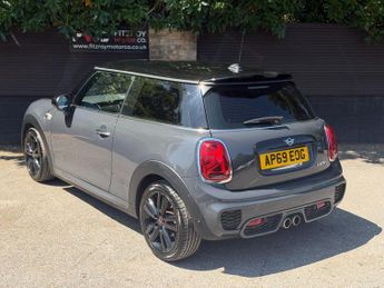 MINI Hatch 2.0 Cooper S Sport Steptronic Euro 6 (s/s) 3dr
