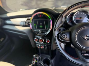 MINI Hatch 2.0 Cooper S Sport Steptronic Euro 6 (s/s) 3dr