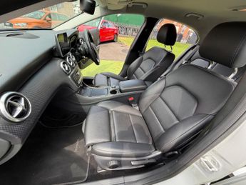 Mercedes-Benz A Class 1.6 A180 Sport (Executive) Hatchback 5dr Petrol 7G-DCT Euro 6 (s