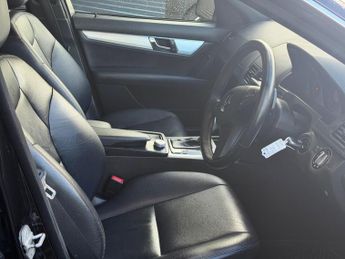 Mercedes-Benz C Class 2.1 C220 CDI Sport Auto Euro 4 4dr