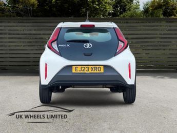 Toyota Aygo X 1.0 VVT-i Pure x-shift Euro 6 (s/s) 5dr
