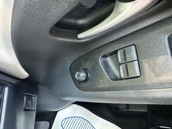 Toyota Aygo X 1.0 VVT-i Pure x-shift Euro 6 (s/s) 5dr