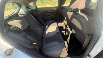 Ford Fiesta 1.0T EcoBoost Zetec Euro 5 (s/s) 5dr