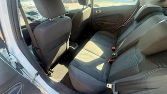 Ford Fiesta 1.0T EcoBoost Zetec Euro 5 (s/s) 5dr