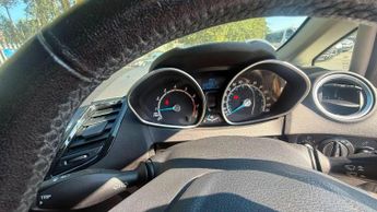 Ford Fiesta 1.0T EcoBoost Zetec Euro 5 (s/s) 5dr