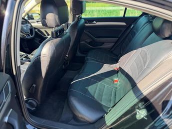Volkswagen Passat 2.0 TDI BlueMotion Tech SE Business DSG Euro 6 (s/s) 4dr