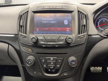 Vauxhall Insignia 2.0 CDTi SRi Nav Auto Euro 5 5dr