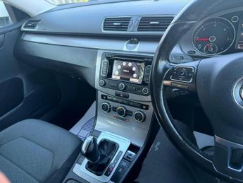 Volkswagen Passat 2.0 TDI BlueMotion Tech Highline DSG Euro 5 (s/s) 5dr