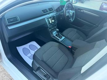 Volkswagen Passat 2.0 TDI BlueMotion Tech Highline DSG Euro 5 (s/s) 5dr