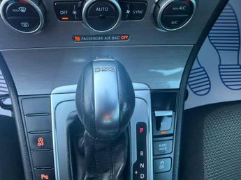 Volkswagen Passat 2.0 TDI BlueMotion Tech Highline DSG Euro 5 (s/s) 5dr