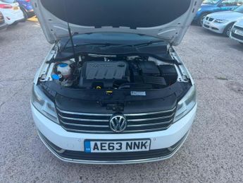 Volkswagen Passat 2.0 TDI BlueMotion Tech Highline DSG Euro 5 (s/s) 5dr
