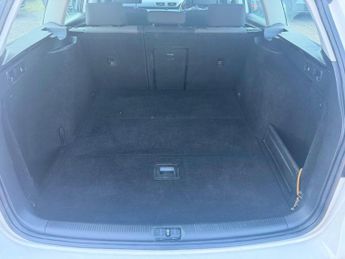 Volkswagen Passat 2.0 TDI BlueMotion Tech Highline DSG Euro 5 (s/s) 5dr