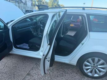 Volkswagen Passat 2.0 TDI BlueMotion Tech Highline DSG Euro 5 (s/s) 5dr