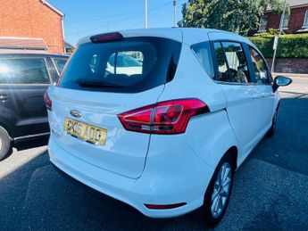 Ford B-Max 1.6 Titanium Powershift Euro 5 5dr