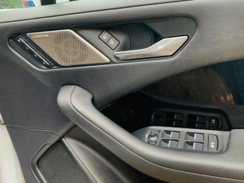 Jaguar I-PACE 400 90kWh SE Auto 4WD 5dr