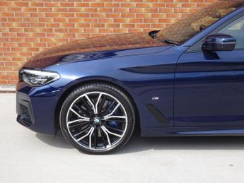 BMW 5 Series 3.0 530d MHT M Sport Touring Steptronic xDrive Euro 6 (s/s) 5dr