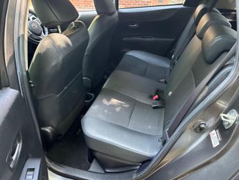 Toyota Yaris 1.5 VVT-h Trend CVT Euro 5 5dr
