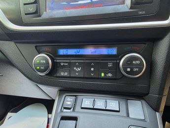 Toyota Auris 1.8 VVT-h Excel CVT Euro 5 (s/s) 5dr