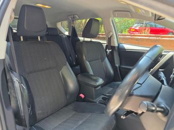 Toyota Auris 1.8 VVT-h Excel CVT Euro 5 (s/s) 5dr