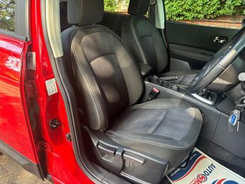Nissan Qashqai 1.6 Acenta 2WD Euro 5 (s/s) 5dr