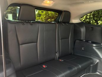 Toyota Highlander 2.5 VVT-h Excel Premium SUV 5dr Petrol Hybrid CVT 4WD Euro 6 (s/
