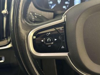Volvo V90 2.0 B5 MHEV Inscription Estate 5dr Diesel Hybrid Auto AWD Euro 6