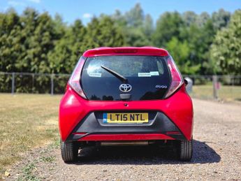 Toyota AYGO 1.0 VVT-i x-play x-shift Euro 5 5dr Euro 5