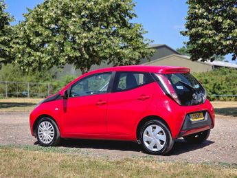 Toyota AYGO 1.0 VVT-i x-play x-shift Euro 5 5dr Euro 5
