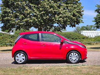 Toyota AYGO 1.0 VVT-i x-play x-shift Euro 5 5dr Euro 5