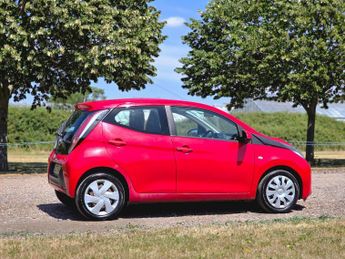 Toyota AYGO 1.0 VVT-i x-play x-shift Euro 5 5dr Euro 5