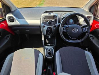 Toyota AYGO 1.0 VVT-i x-play x-shift Euro 5 5dr Euro 5