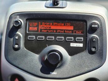 Toyota AYGO 1.0 VVT-i x-play x-shift Euro 5 5dr Euro 5