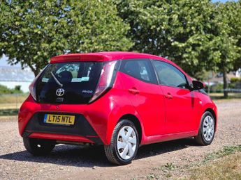 Toyota AYGO 1.0 VVT-i x-play x-shift Euro 5 5dr Euro 5