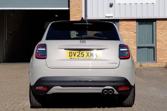 Fiat 600 1.2 MHEV La Prima e-DCT Euro 6 (s/s) 5dr