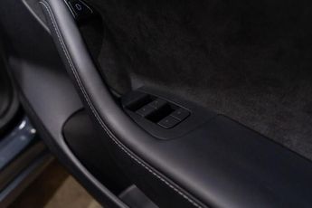 Tesla Model 3 (Dual Motor) Long Range Auto 4WDE 4dr