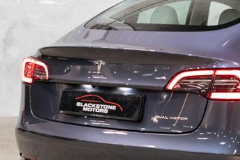 Tesla Model 3 (Dual Motor) Long Range Auto 4WDE 4dr
