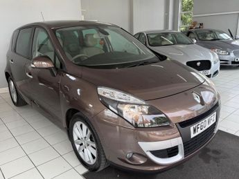 Renault Scenic 2.0 dCi Privilege TomTom Euro 5 5dr